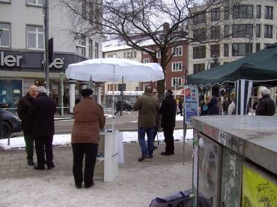 Infostand zum Thema Straenumbenennung - 